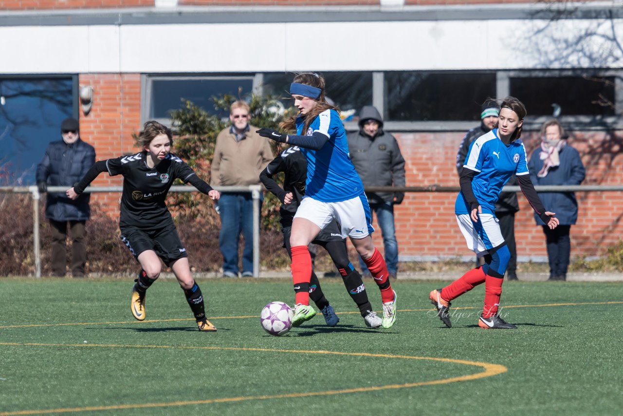 Bild 293 - B-Juniorinnen Halbfinale SVHU - Holstein Kiel : Ergebnis: 3:0